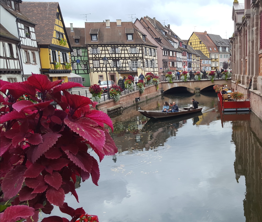 Pourquoi faire appel à un VTC pour les marchés de Noël en Alsace ? Rixheim